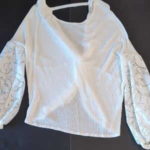 White Birch White Lace Sleeve Blouse